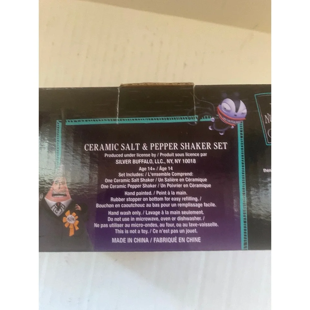 Disney Nightmare Before Christmas Jack & Sally Ceramic Salt & Pepper Shaker Set